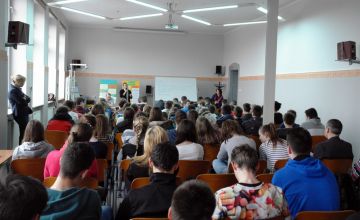 Gimnazjaliści dyskutują o prawach ucznia