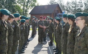 Mundurowcy na obozie szkoleniowym