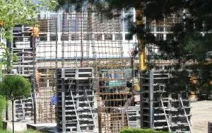 Słupy żelbetowe, ściany i bramy (3)