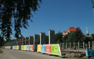 Słupy żelbetowe, ściany i bramy (8)